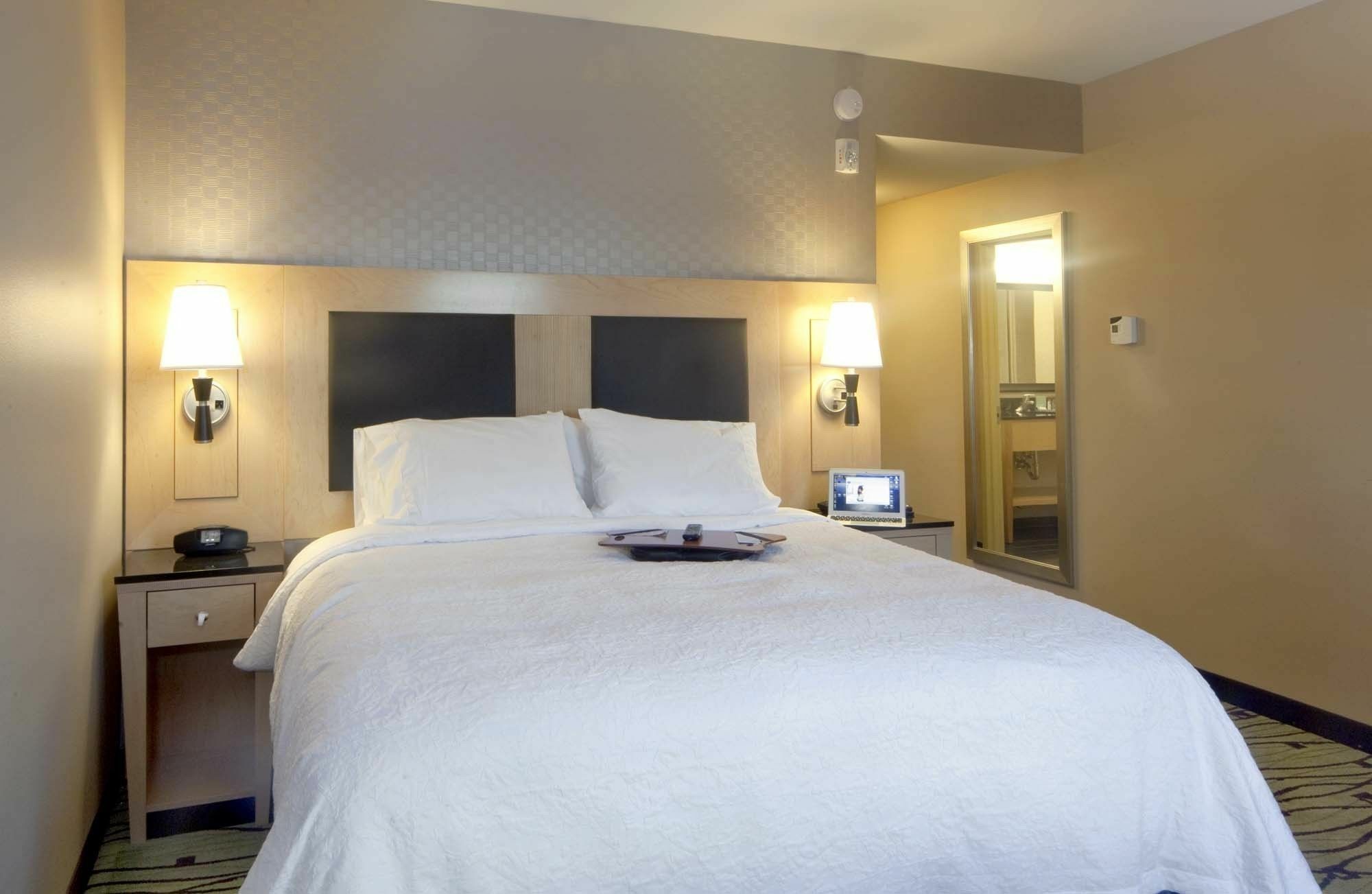 Hampton Inn & Suites Crabtree Raleigh Exteriör bild