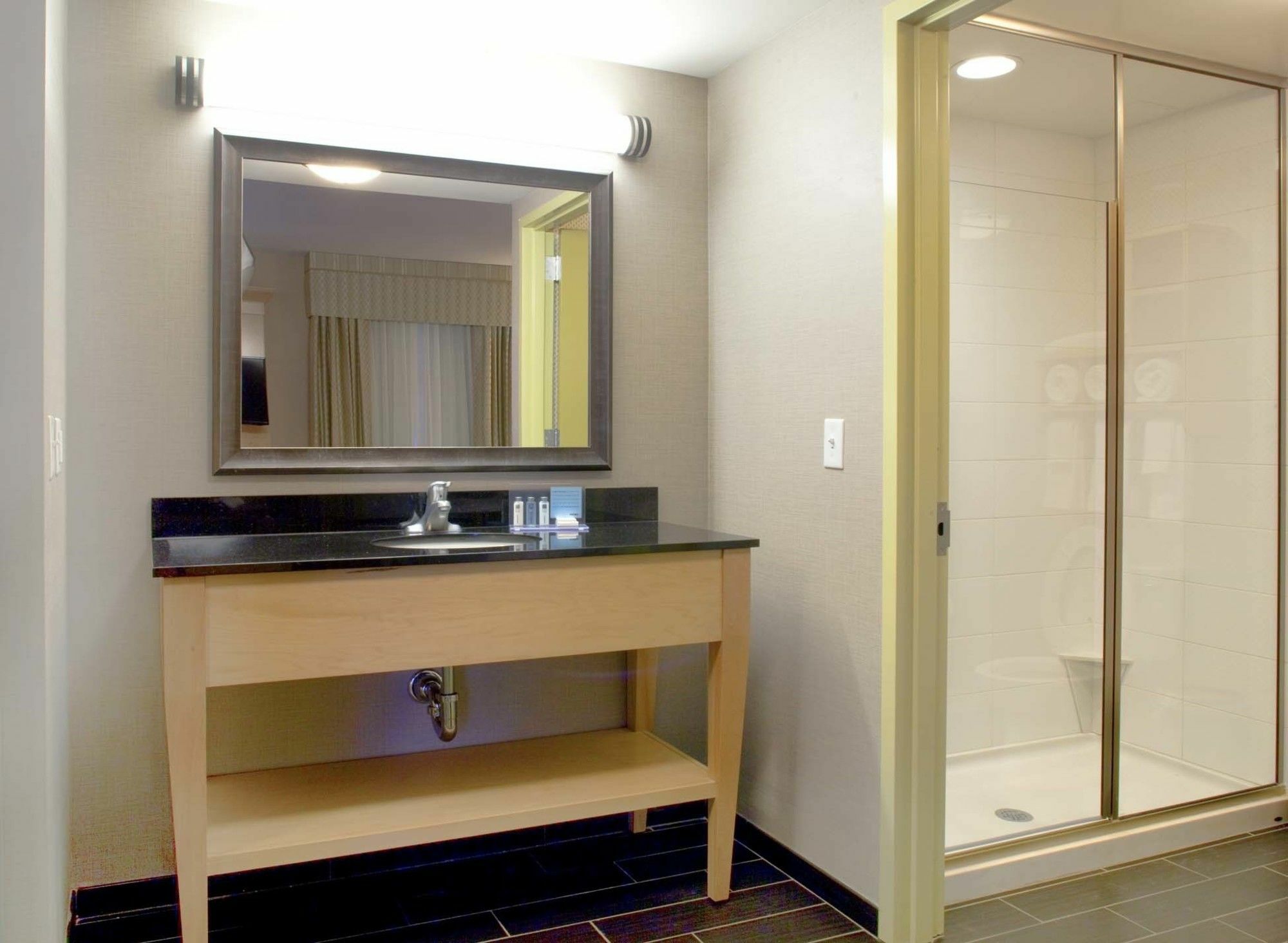 Hampton Inn & Suites Crabtree Raleigh Exteriör bild